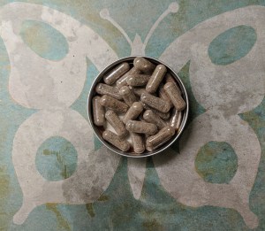 Placenta pills from encapsulation
